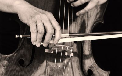 Yo-Yo Ma, Bach suites for Cello: see extraordinary!