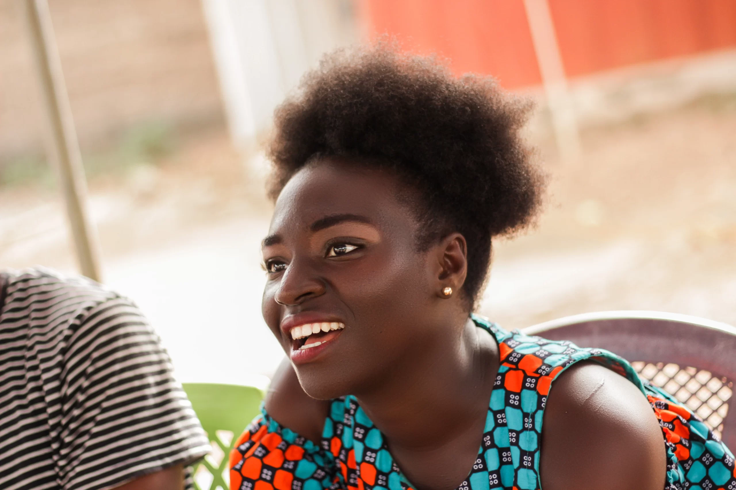 kona-studios-collegues in meeting -unsplash