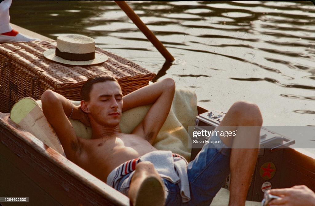 Paul Weller in Long Hot Summer Video-1264452330-1024x1024 Paul Weller of The Style Council films the 'Long Hot Summer' video, Cambridge, 8/3/83. (Photo by Steve Rapport/Getty Images)