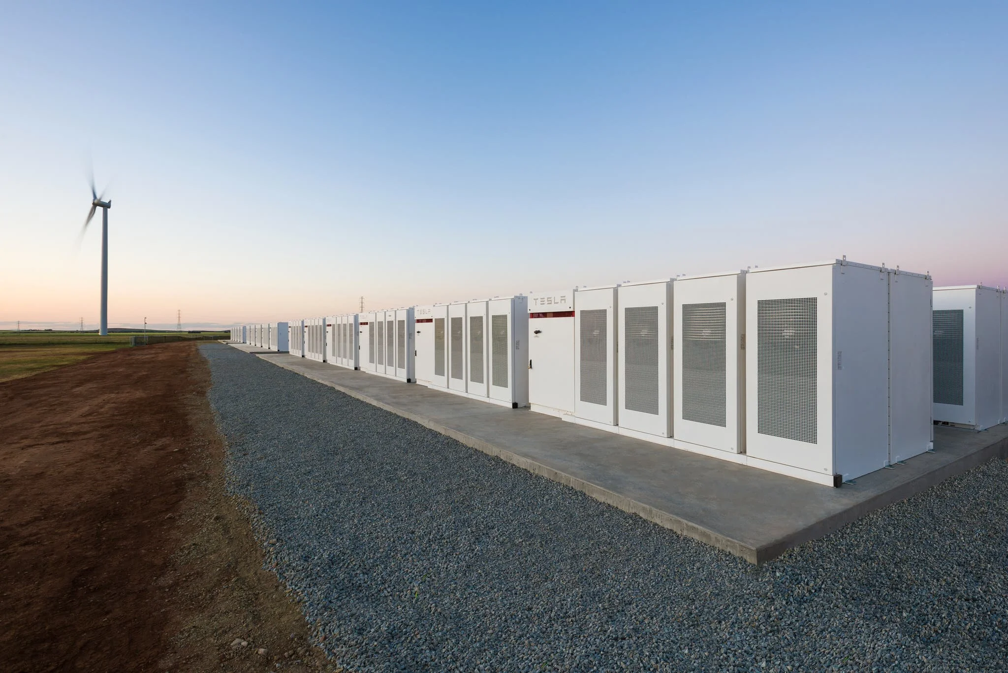 Tesla-South-Australia-Powerpack-1 (1)