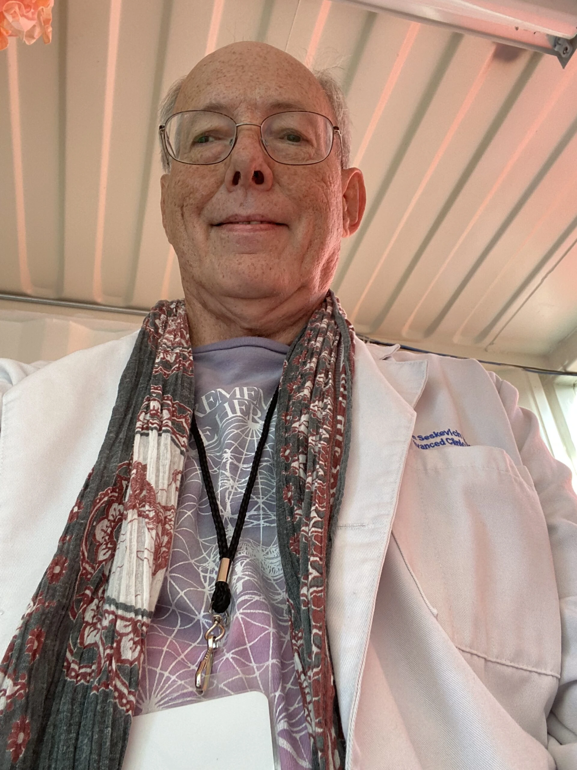 Jon Vasu Seskevich 2021 selfie Jon Vasu Seskevich 2021 selfie