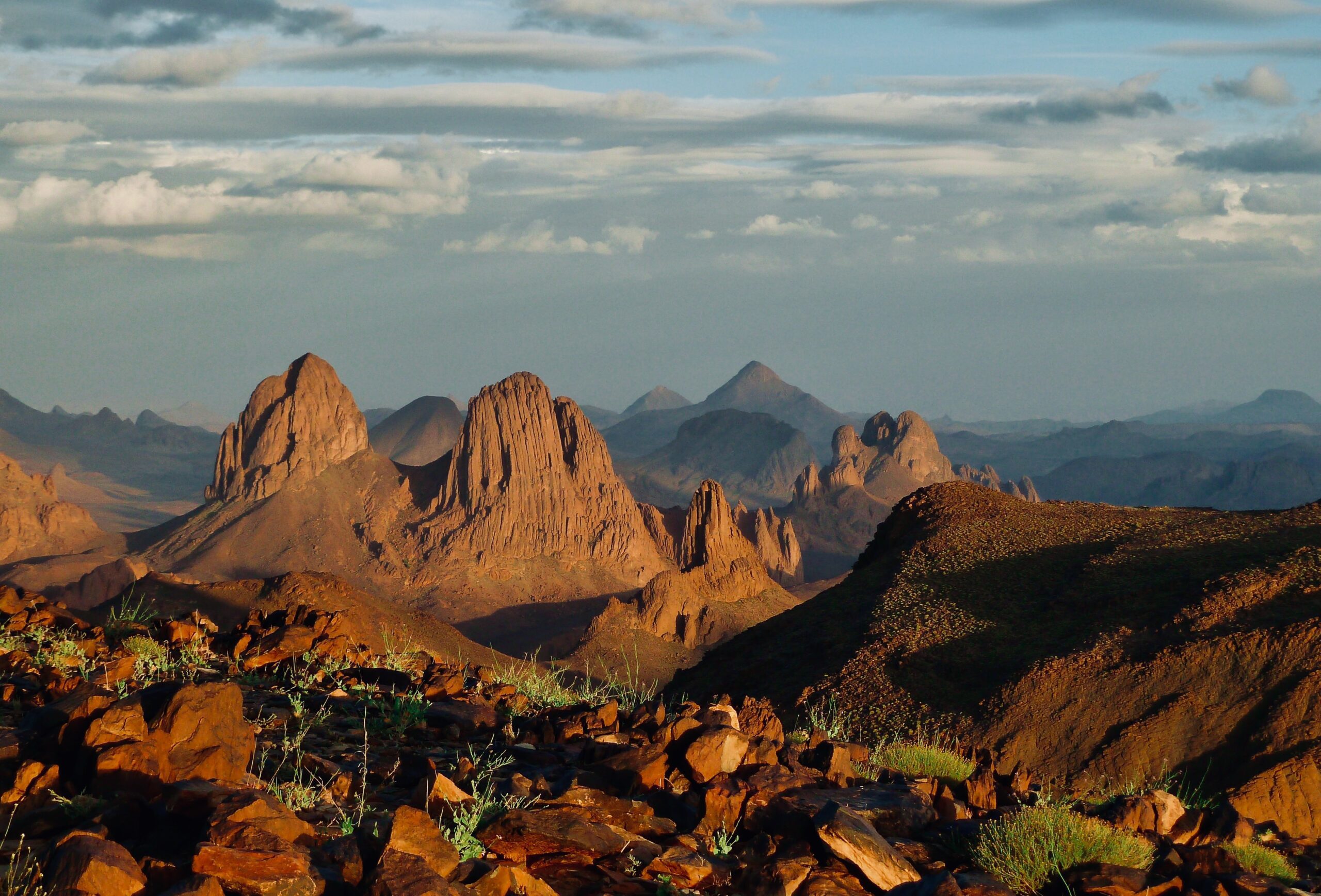azzedine-rouichi-After some rain in the desert, view from the Assekrem 2700m - Algerian Sahara - Ahaggar National Park (Parc culturel de l'Ahaggar) - photo made by rouichi : switzerlandunsplash copy azzedine-rouichi-After some rain in the desert, view from the Assekrem 2700m - Algerian Sahara - Ahaggar National Park (Parc culturel de l'Ahaggar) - photo made by rouichi : switzerlandunsplash copy