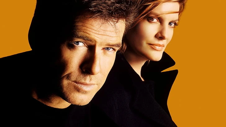 movie-the-thomas-crown-affair-pierce-brosnan-rene-russo-wallpaper-preview