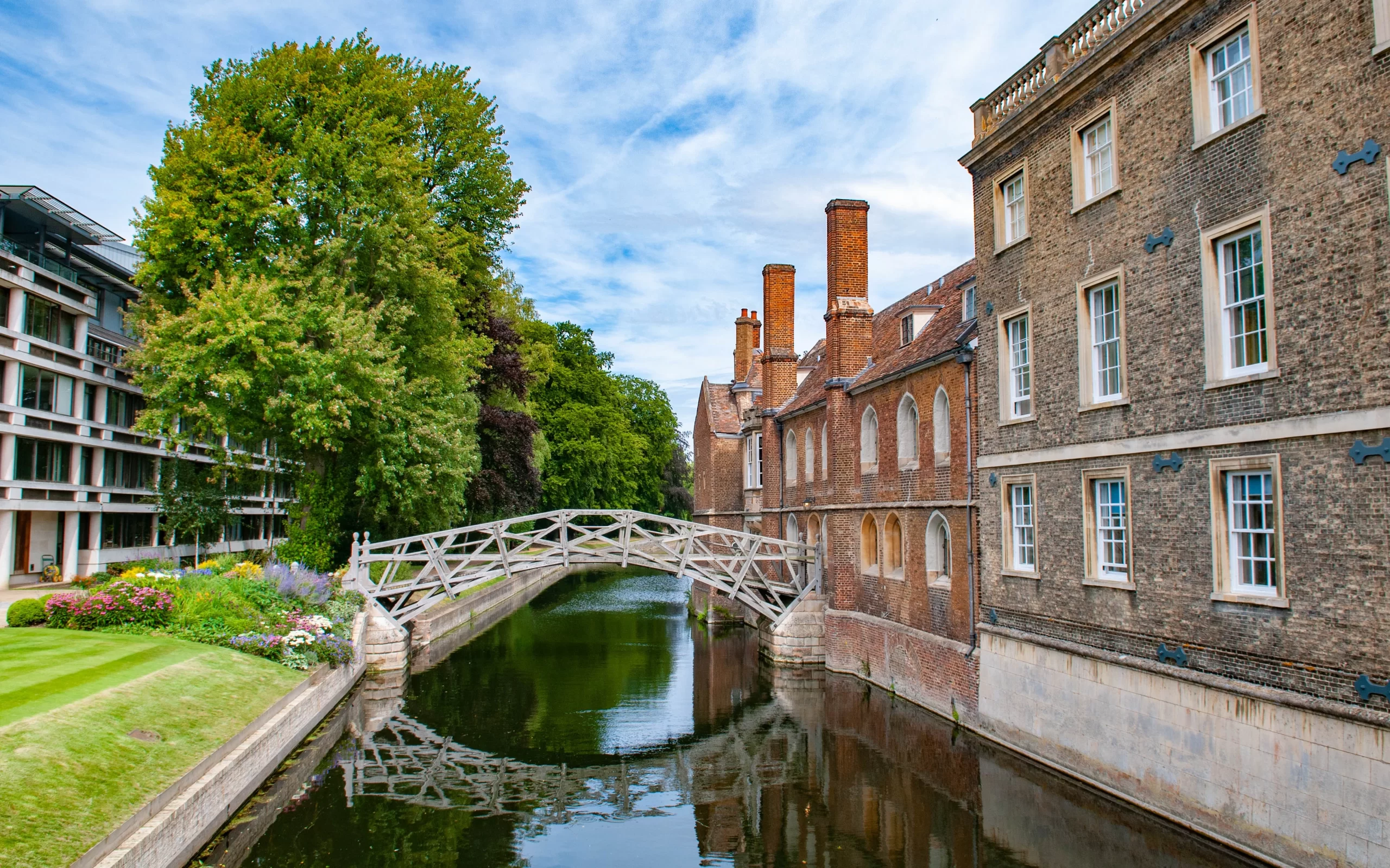 Cambridge, UK Published on July 26, 2020 NIKON CORPORATION, NIKON D300 Camera NIKON CORPORATION, NIKON D300 Lens 17.0mm f/8 1/250s ISO 200 Dimensions 4185 x 2616 Free to use under the Unsplash License Mathematic bridge, Cambridge, UK
