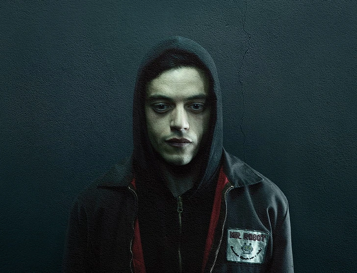 Rami Malek closeup as Elliot alderson