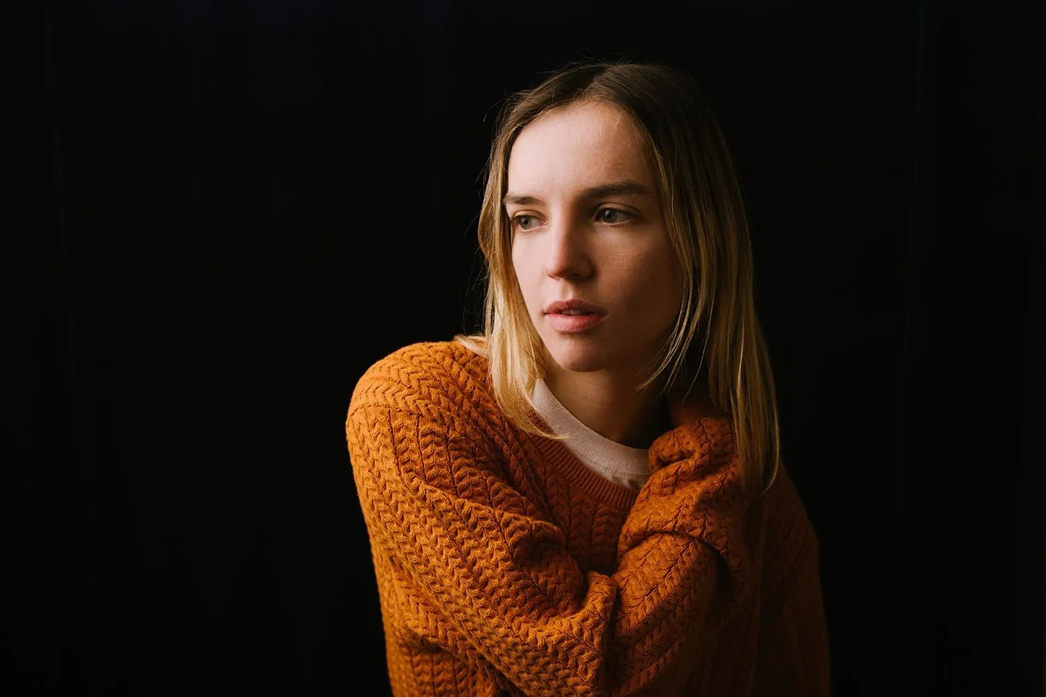 Amber-JapaneseHouse-DorkMagazine-Dec2018-JenniferMcCord-Edits-217-93