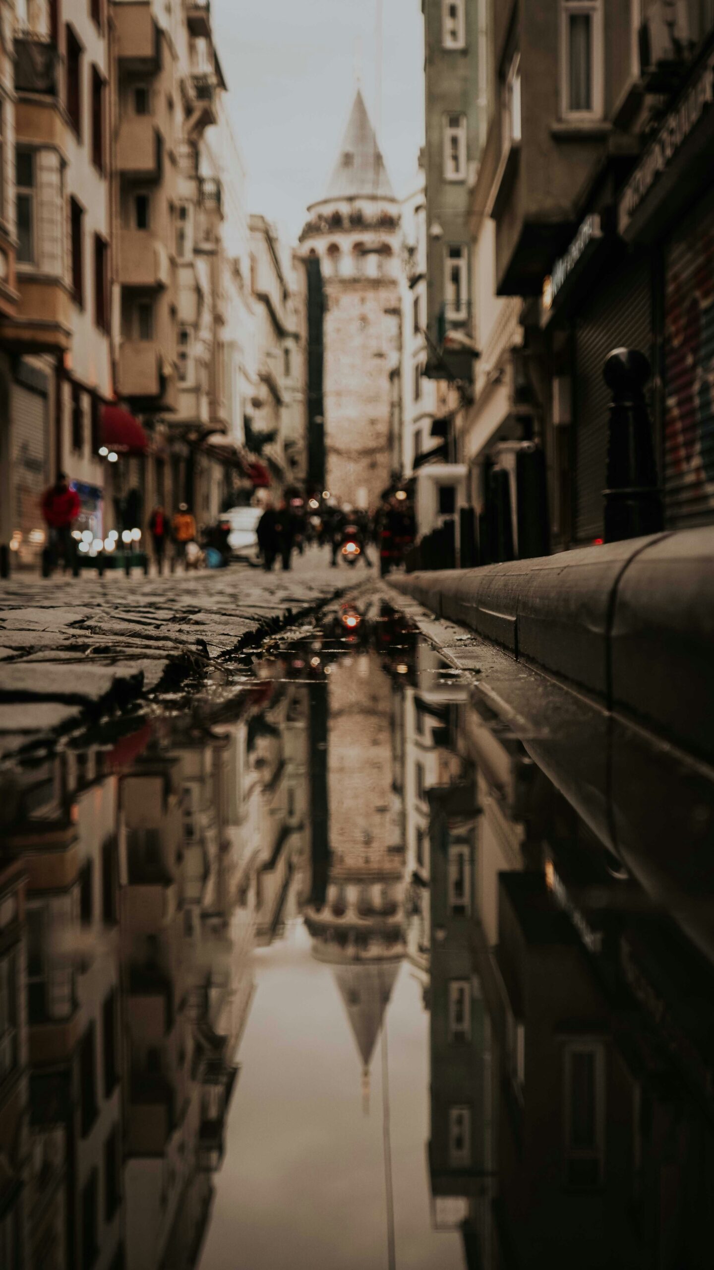 kayra-sercan- istanbul Published on April 16, 2019 SONY, ILCE-6300 Free to use under the Unsplash License
istanbul
Published on April 16, 2019
SONY, ILCE-6300
Free to use under the Unsplash License
