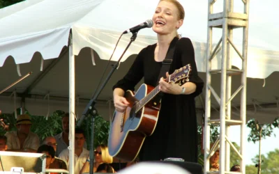 Kelly Willis at ACL FestAttribution 2.0 Generic CC BY 2.0 Deed