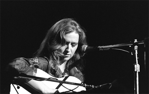 Runaway with Bonnie Raitt now