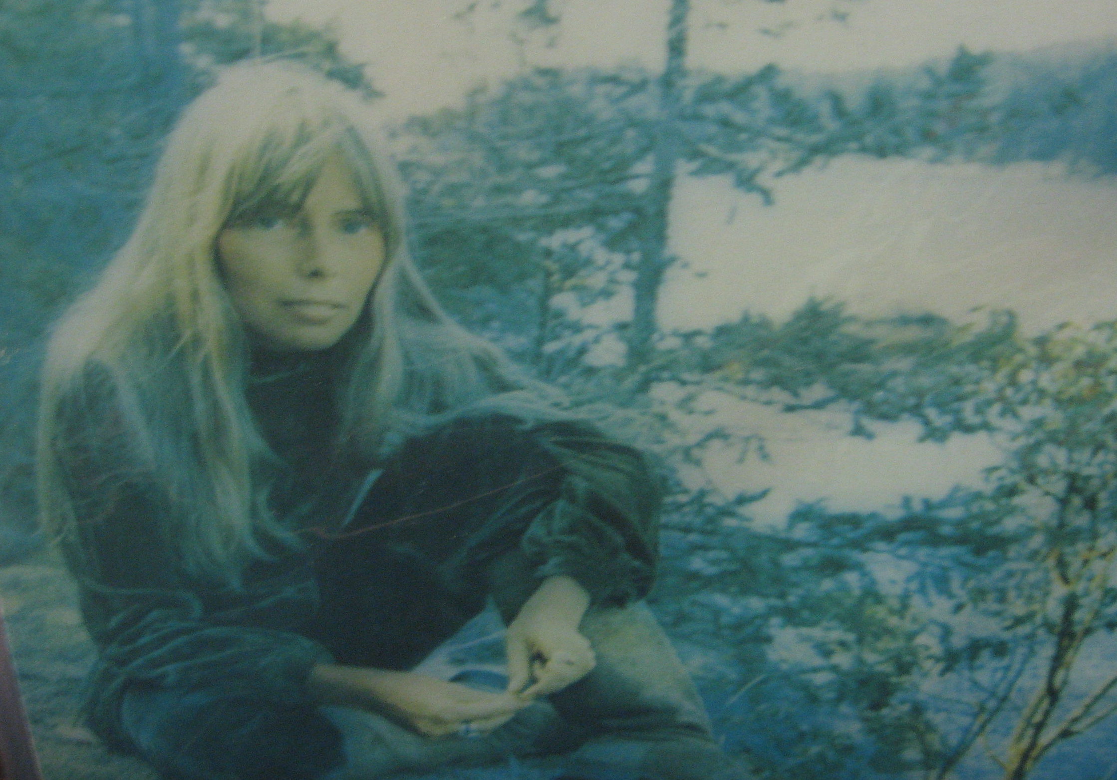 3056206387_0f0bbfc34f_o Joni Mitchell Album Cover 2,308 views Uploaded on November 24, 2008 Taken on November 23, 2008. Attribution 2.0 Generic CC BY 2.0 Deed