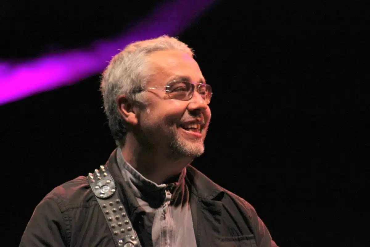 karl wallinger the least dangerous-looking man in rock 'n roll. Still, he and his band World Party know rock and pop backwards and forwards. Attribution-NonCommercial 2.0 Generic CC BY-NC 2.0 Deed karl wallinger (image by Art Siegel) the least dangerous-looking man in rock 'n roll. Still, he and his band World Party know rock and pop backwards and forwards. Attribution-NonCommercial 2.0 Generic CC BY-NC 2.0 Deed