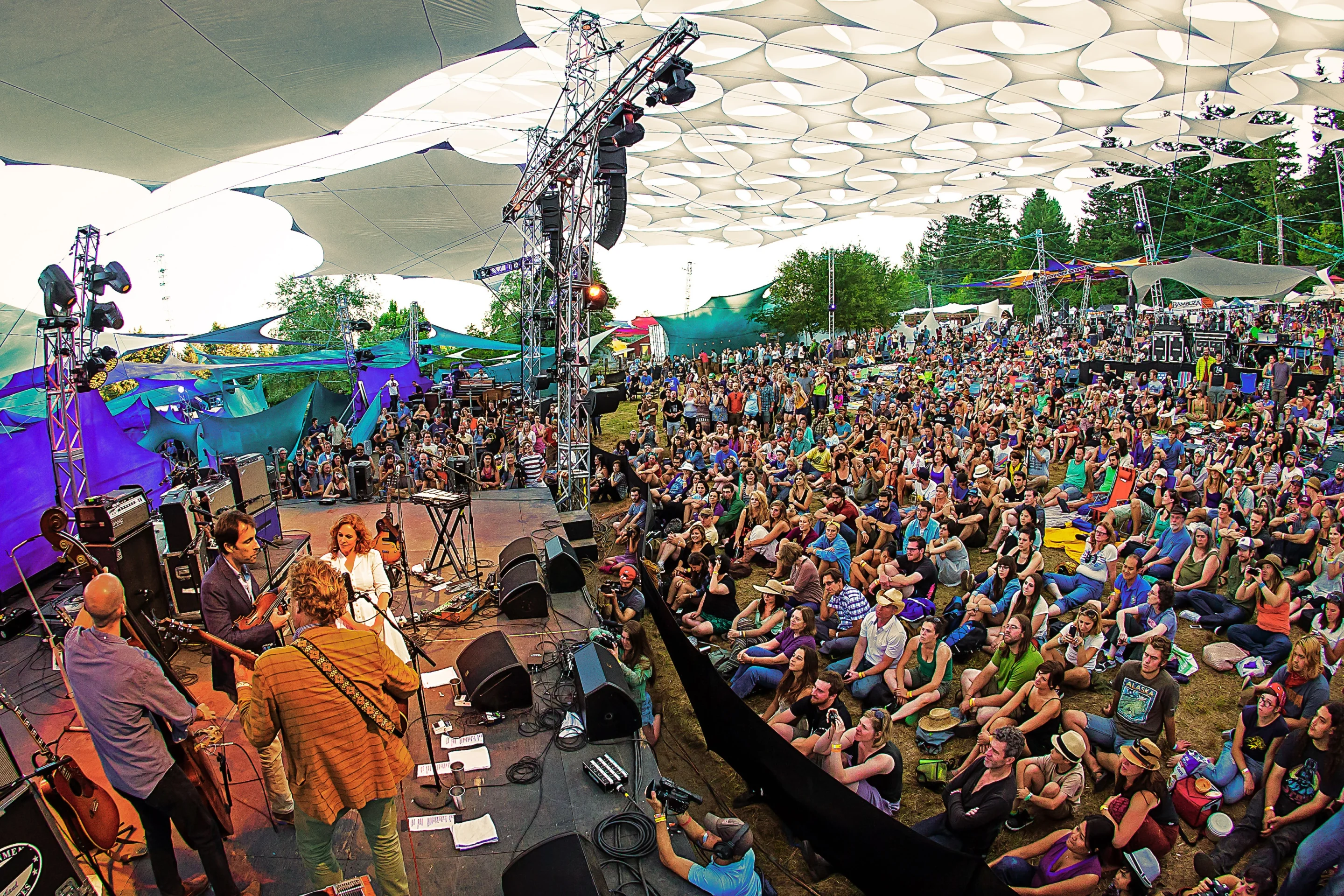 Andrew Bird and the masses @ Pickathon 2013 Andrew Bird and the masses @ Pickathon 2013 Andrew Bird is joined by Tift Merritt on the Mountain View Stage as he performs to a rapt crowd at Pickathon 2013, a music festival at the Pendarvis Farm just outside of Portland, OR. August 3, 2013 Photo credit: Mick Orlosky-NonCommercial 2.0 Generic CC BY-NC 2.0 Deed