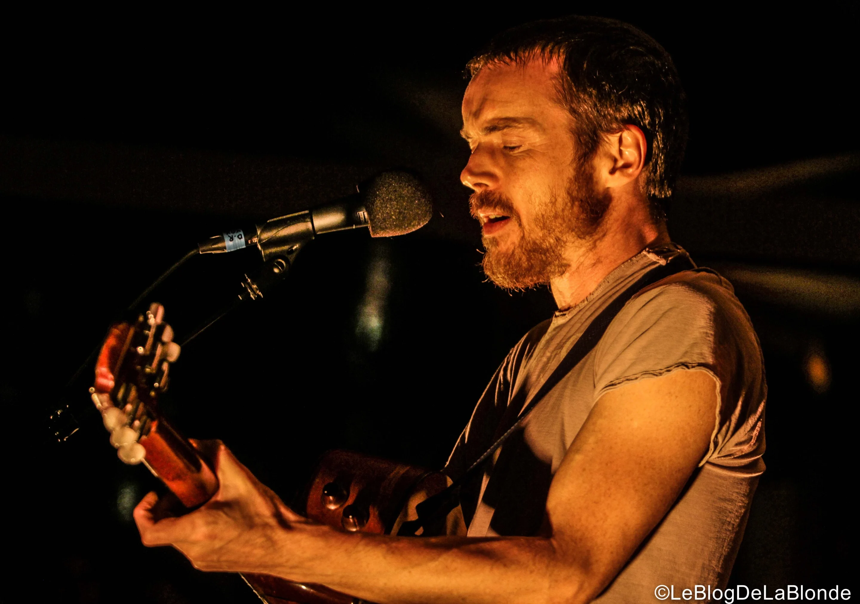 Damien Rice Paris_-10 344 views 0 faves 0 comments Uploaded on November 7, 2014 Taken on November 6, 2014 Damien RIce in Paris November 07, 2014 Attribution 2.0 Generic CC BY 2.0 Deed
