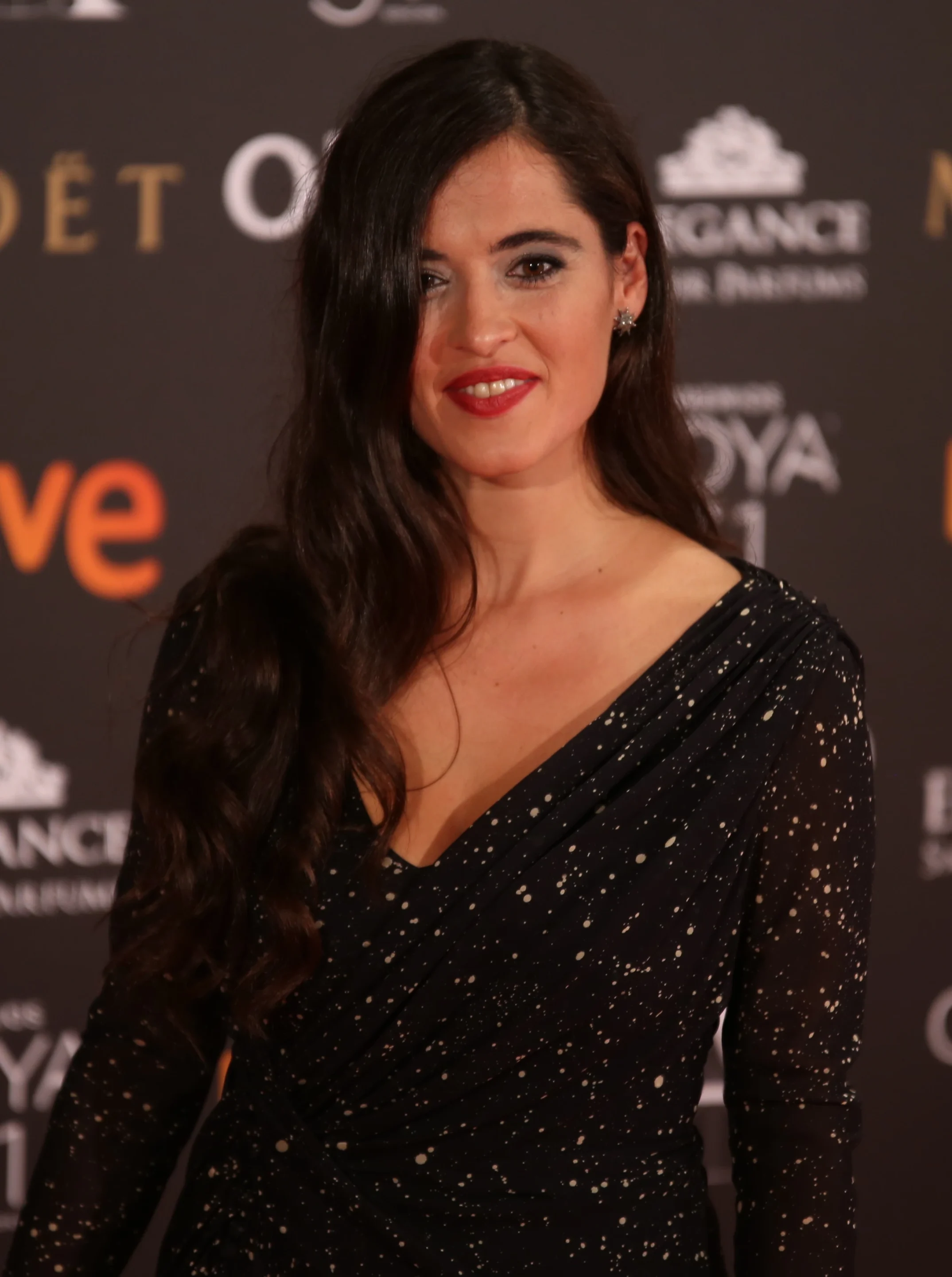 Silvia_Pérez_Cruz_at_Premios_Goya_2017_(cropped) Español: Premios Goya 2017 Date 4 February 2017, 20:39:41 Source Own work Author Ruben Ortega Silvia_Pérez_Cruz_at_Premios_Goya_2017_(cropped) Español: Premios Goya 2017 Date 4 February 2017, 20:39:41 Source Own work Author Ruben Ortega